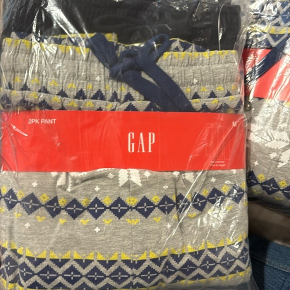 NWT GAP Men’s Festive 2pk Pajama Waffle Knit Size M Retail $84.95 - Picture 2 of 3
